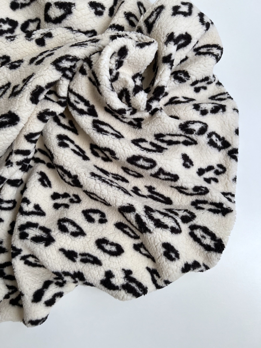 Teddy / moumoute bouclé fond lait motif Graou Mailles - 3