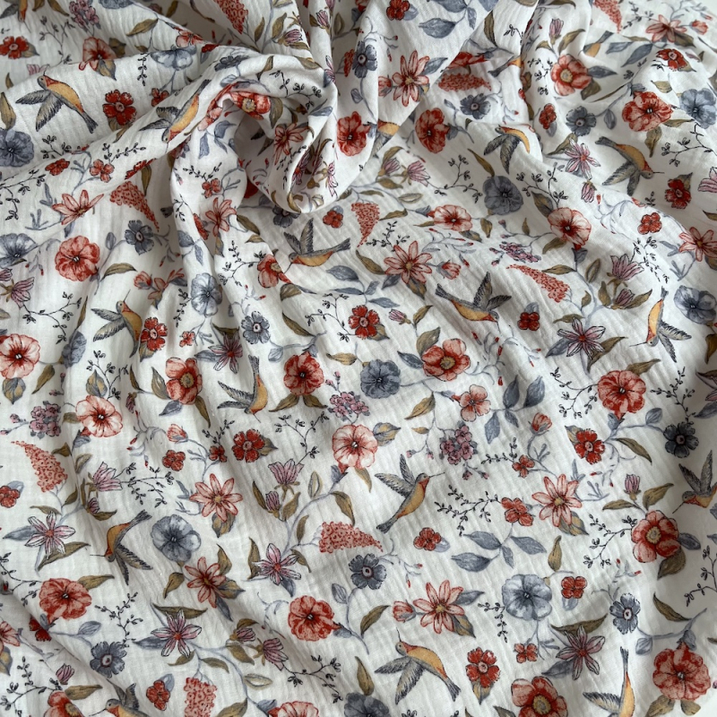 Colibri - Double gaze de coton motif fleuri tons bleu - rouge Tissus issus de l'agriculture biologique  - 1