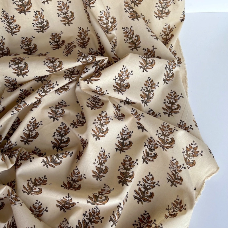 Tissu indien coton hand block traditionnel kaki / écru Batikou - 1