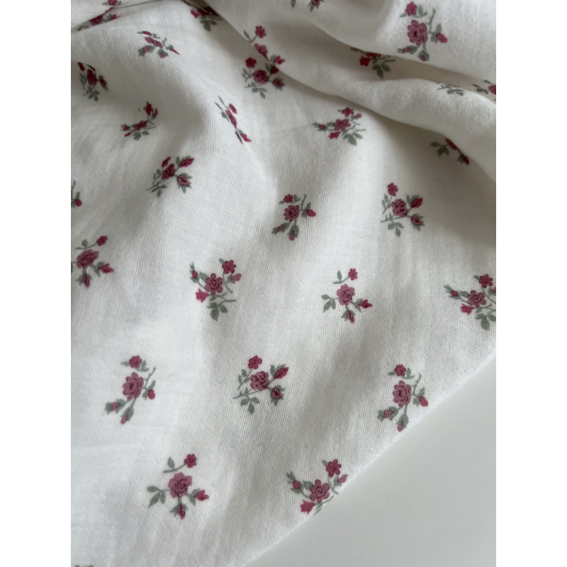 Celine - Double gaze de coton BIO blanc motif fleuri coloris figue Tissus issus de l'agriculture biologique  - 6