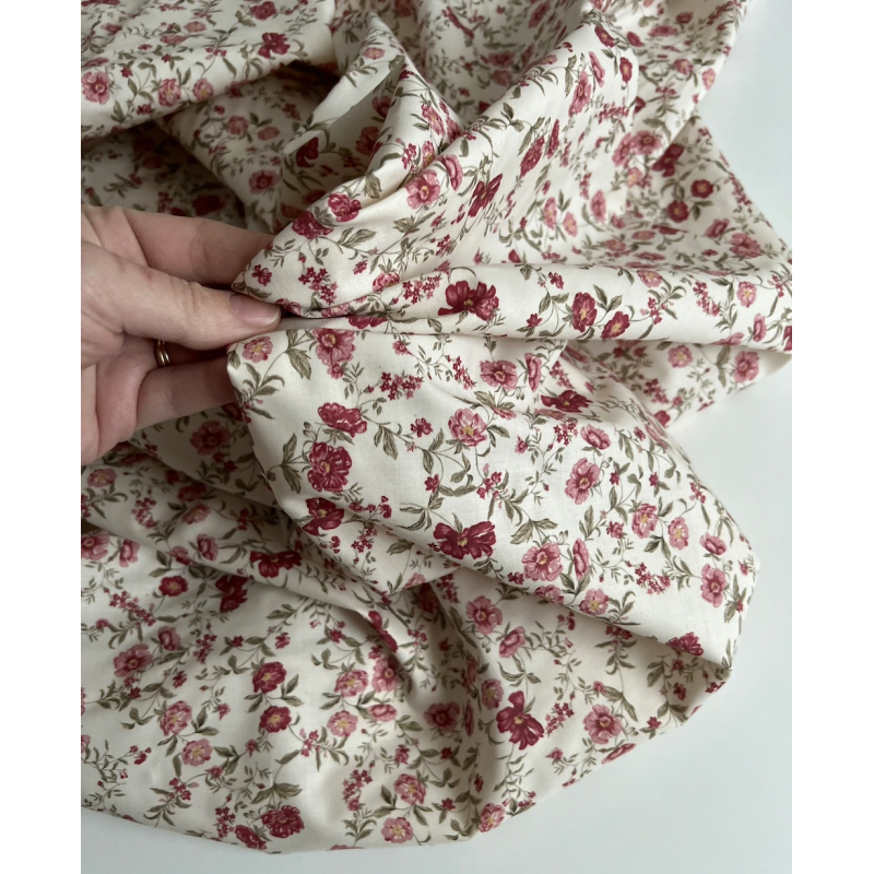 Romy - Popeline douce coton organique fond ivoire imprimé fleuri Tissus issus de l'agriculture biologique  - 2