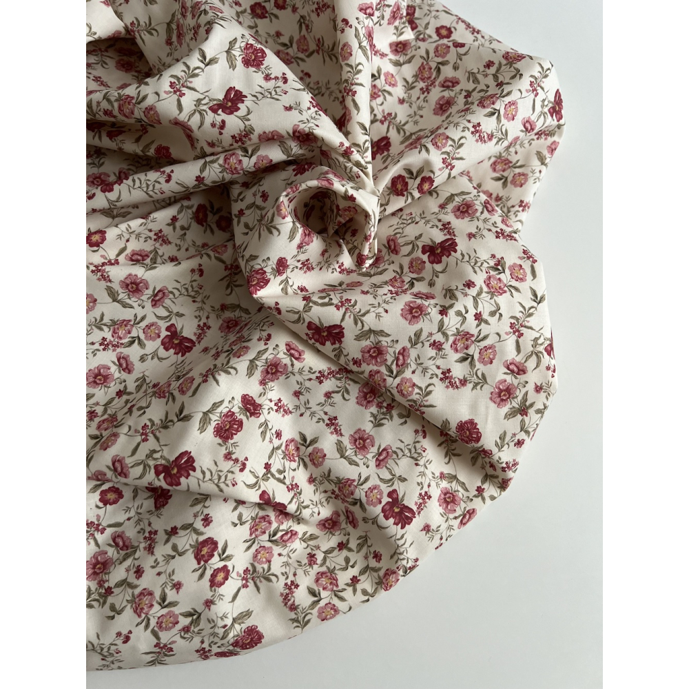 Romy - Popeline douce coton organique fond ivoire imprimé fleuri Tissus issus de l'agriculture biologique  - 3