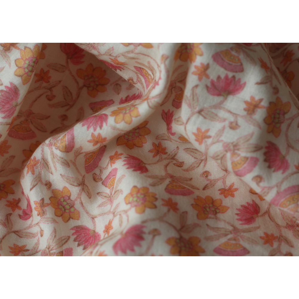 India - Double gaze coton BIO imprimé fleurs indiennes fond écru Tissus issus de l'agriculture biologique  - 4