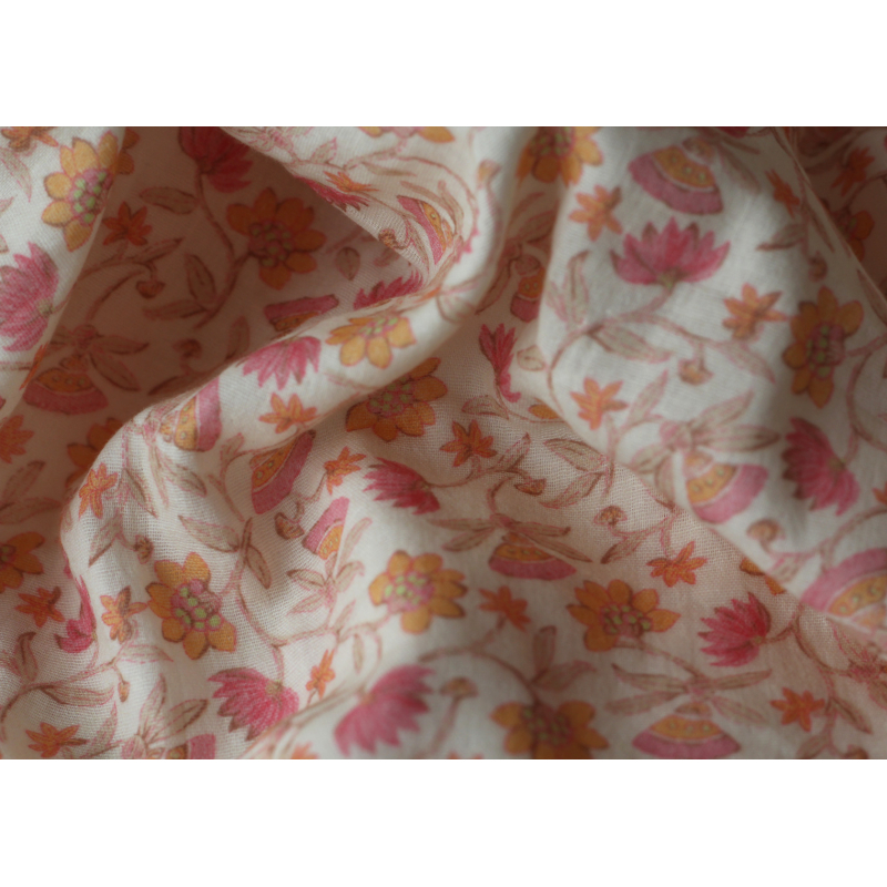 India - Double gaze coton BIO imprimé fleurs indiennes fond écru Tissus issus de l'agriculture biologique  - 4