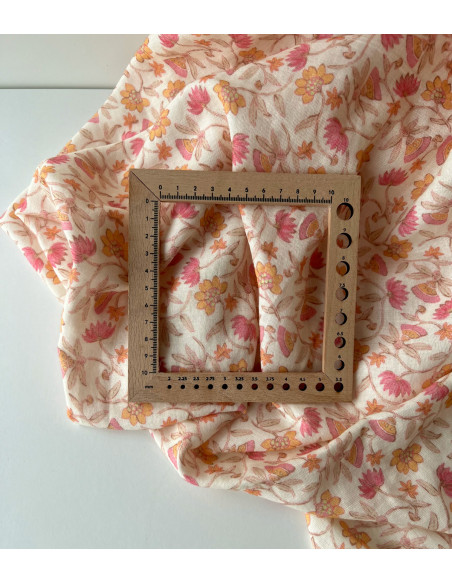 India - Double gaze coton BIO imprimé fleurs indiennes fond écru Tissus issus de l'agriculture biologique  - 10