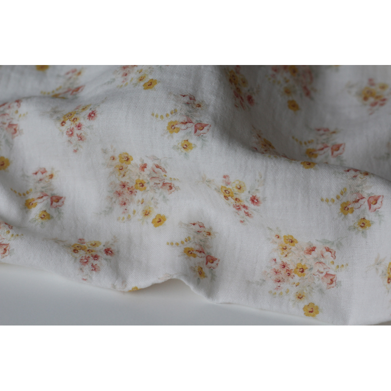 Mariya - Double gaze coton BIO Exclusif blanc motif fleuri Tissus issus de l'agriculture biologique  - 2
