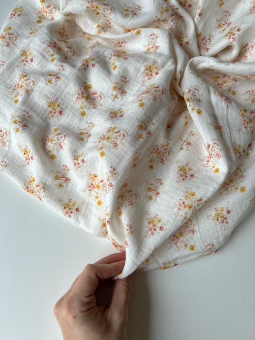 Mariya - Double gaze coton BIO Exclusif blanc motif fleuri Tissus issus de l'agriculture biologique  - 4