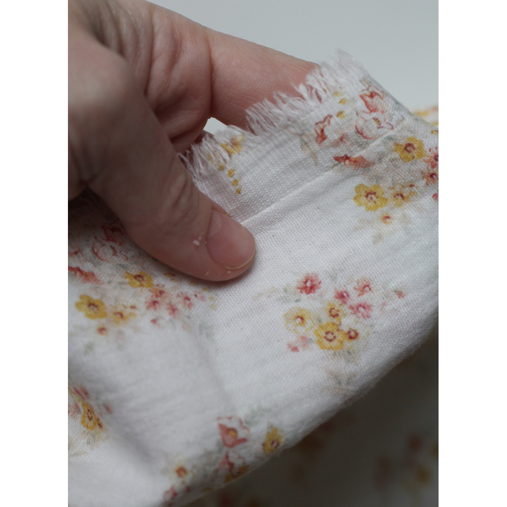 Mariya - Double gaze coton BIO Exclusif blanc motif fleuri Tissus issus de l'agriculture biologique  - 10