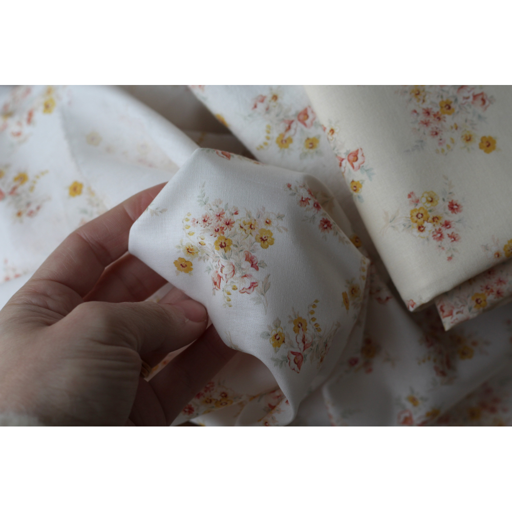 Mariya - Popeline douce coton BIO Exclusif blanc motif fleuri Tissus issus de l'agriculture biologique  - 2