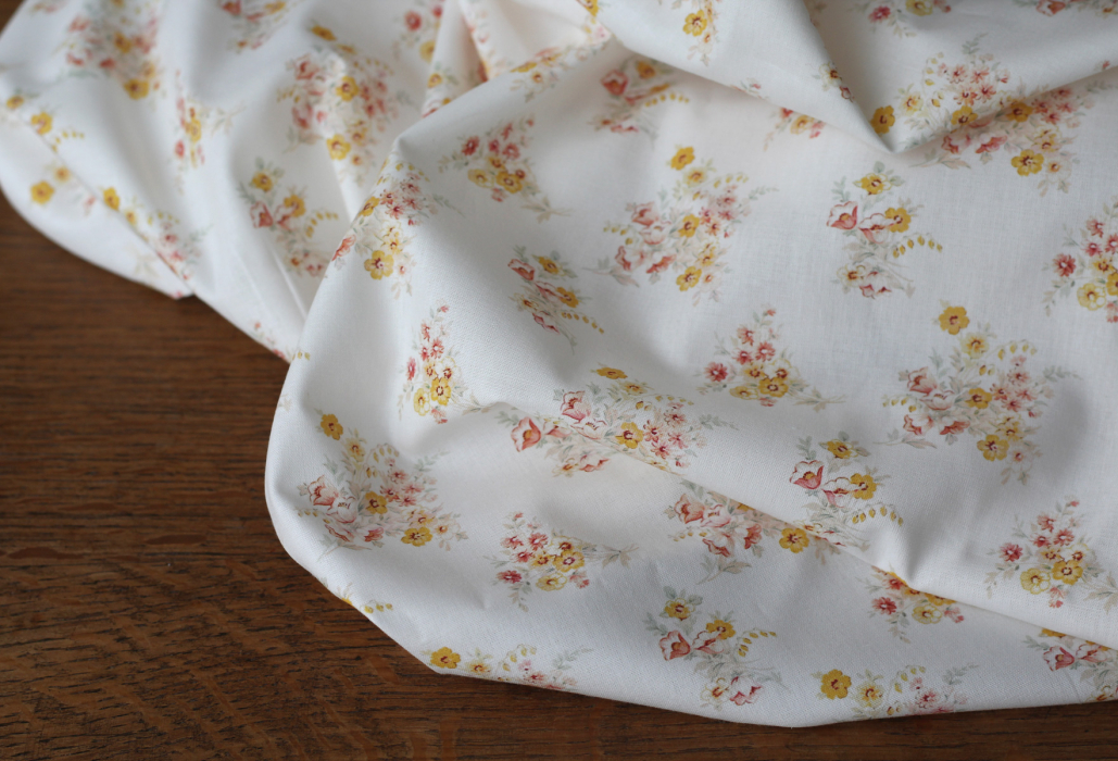 Mariya - Popeline douce coton BIO Exclusif blanc motif fleuri Tissus issus de l'agriculture biologique  - 5