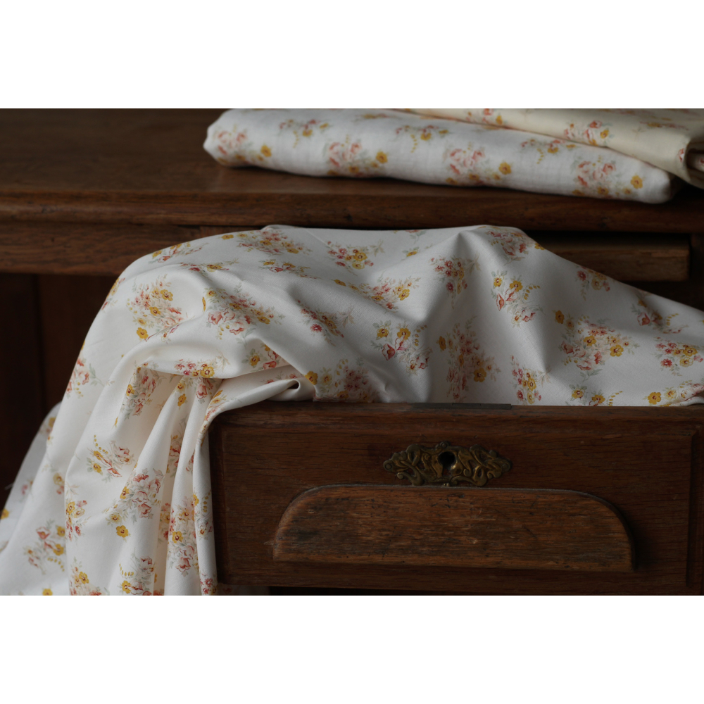 Mariya - Popeline douce coton BIO Exclusif blanc motif fleuri Tissus issus de l'agriculture biologique  - 8