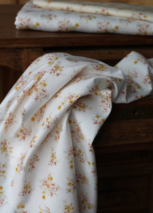 Mariya - Popeline douce coton BIO Exclusif blanc motif fleuri Tissus issus de l'agriculture biologique  - 9