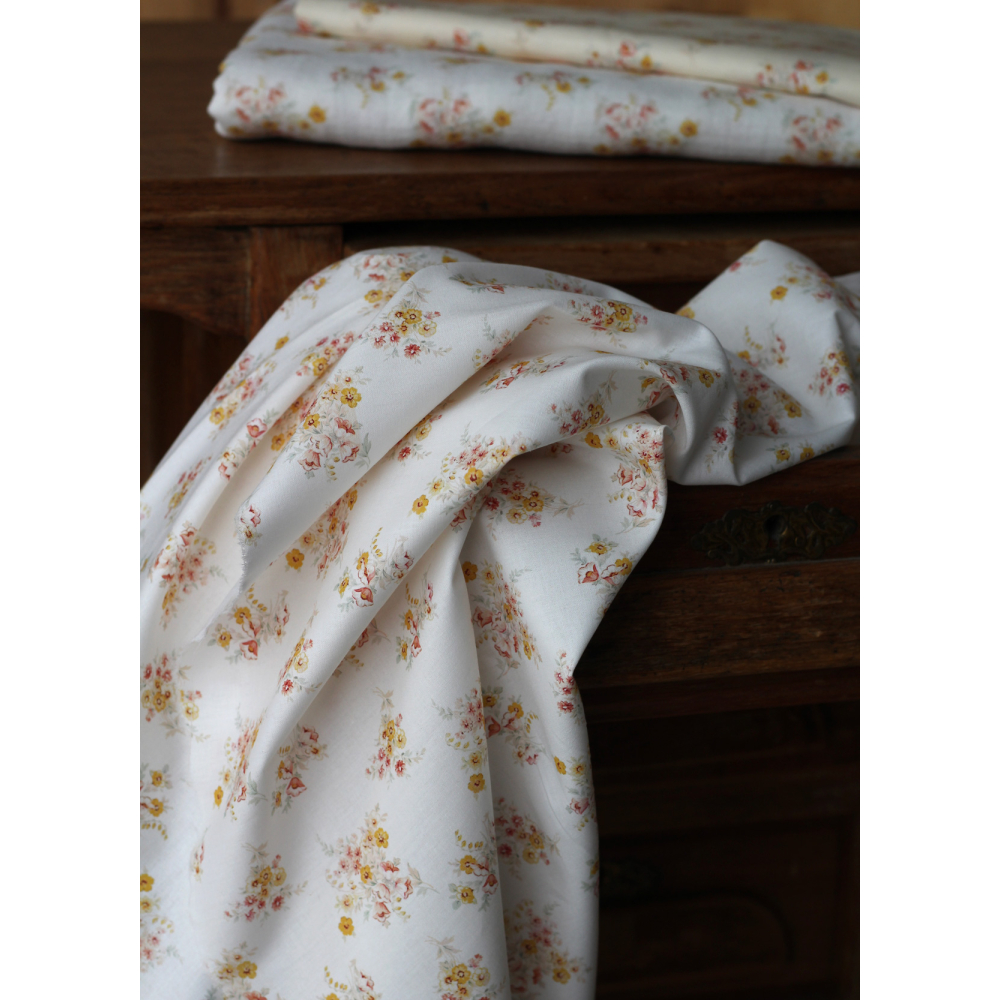 Mariya - Popeline douce coton BIO Exclusif blanc motif fleuri Tissus issus de l'agriculture biologique  - 9