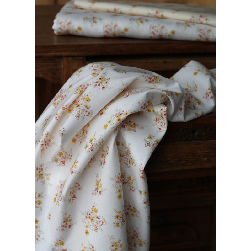 Mariya - Popeline douce coton BIO Exclusif blanc motif fleuri Tissus issus de l'agriculture biologique  - 9