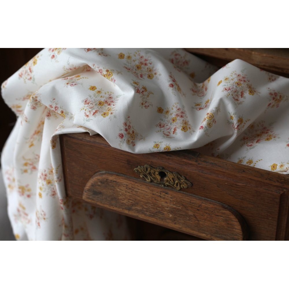 Mariya - Popeline douce coton BIO Exclusif blanc motif fleuri Tissus issus de l'agriculture biologique  - 3