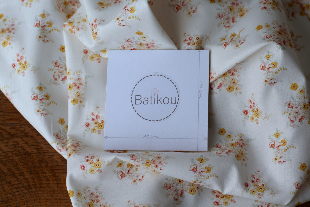 Mariya - Popeline douce coton BIO Exclusif blanc motif fleuri Tissus issus de l'agriculture biologique  - 6