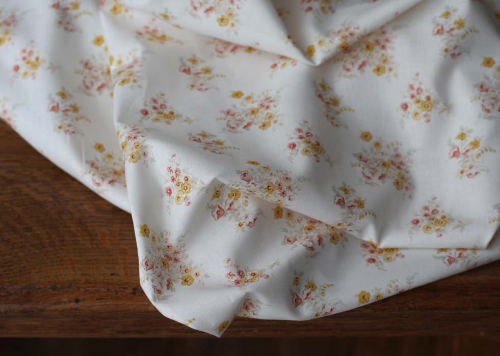 Mariya - Popeline douce coton BIO Exclusif blanc motif fleuri Tissus issus de l'agriculture biologique  - 14