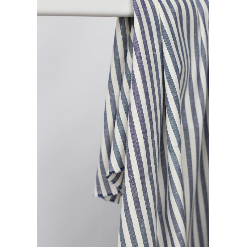 Coton chiné aspect brut rayures moyennes 7mm coloris bleu marine / écru Batikou - 4