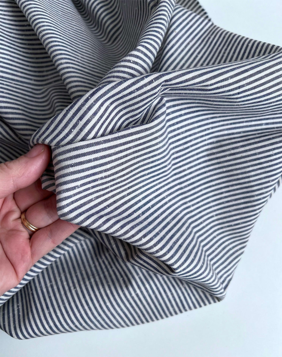 Coton chiné aspect brut rayures moyennes 2mm coloris bleu marine Batikou - 6