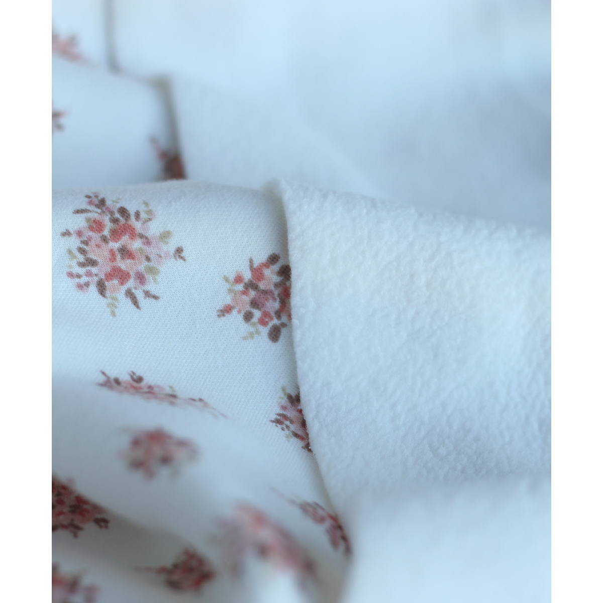Mona - Sweat mélange de coton gratté chaud motif fleuri Qualité Oeko-tex - 2 Mona - Sweat mélange de coton gratté chaud motif fleuri Qualité Oeko-tex - 2