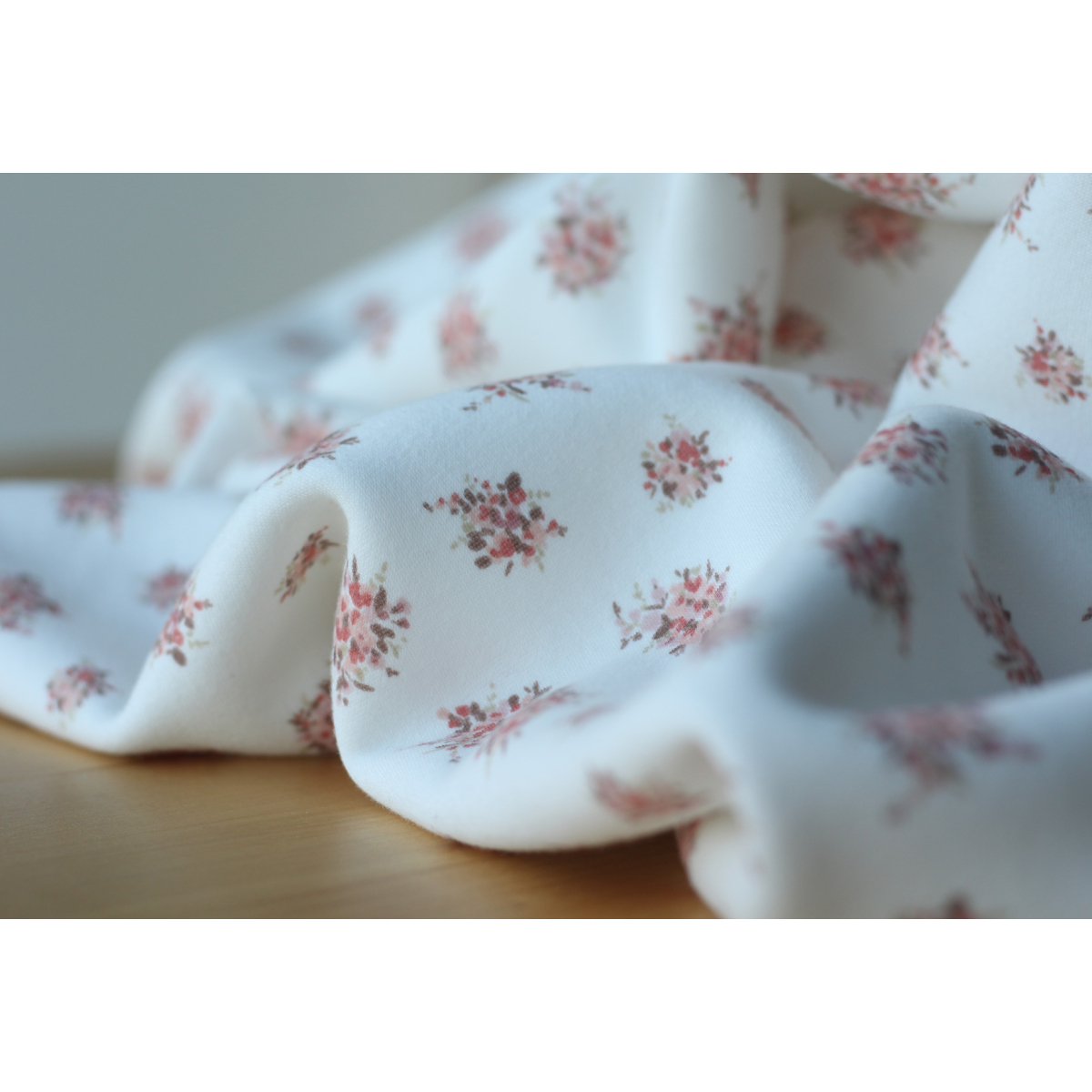 Mona - Sweat mélange de coton gratté chaud motif fleuri Qualité Oeko-tex - 3 Mona - Sweat mélange de coton gratté chaud motif fleuri Qualité Oeko-tex - 3