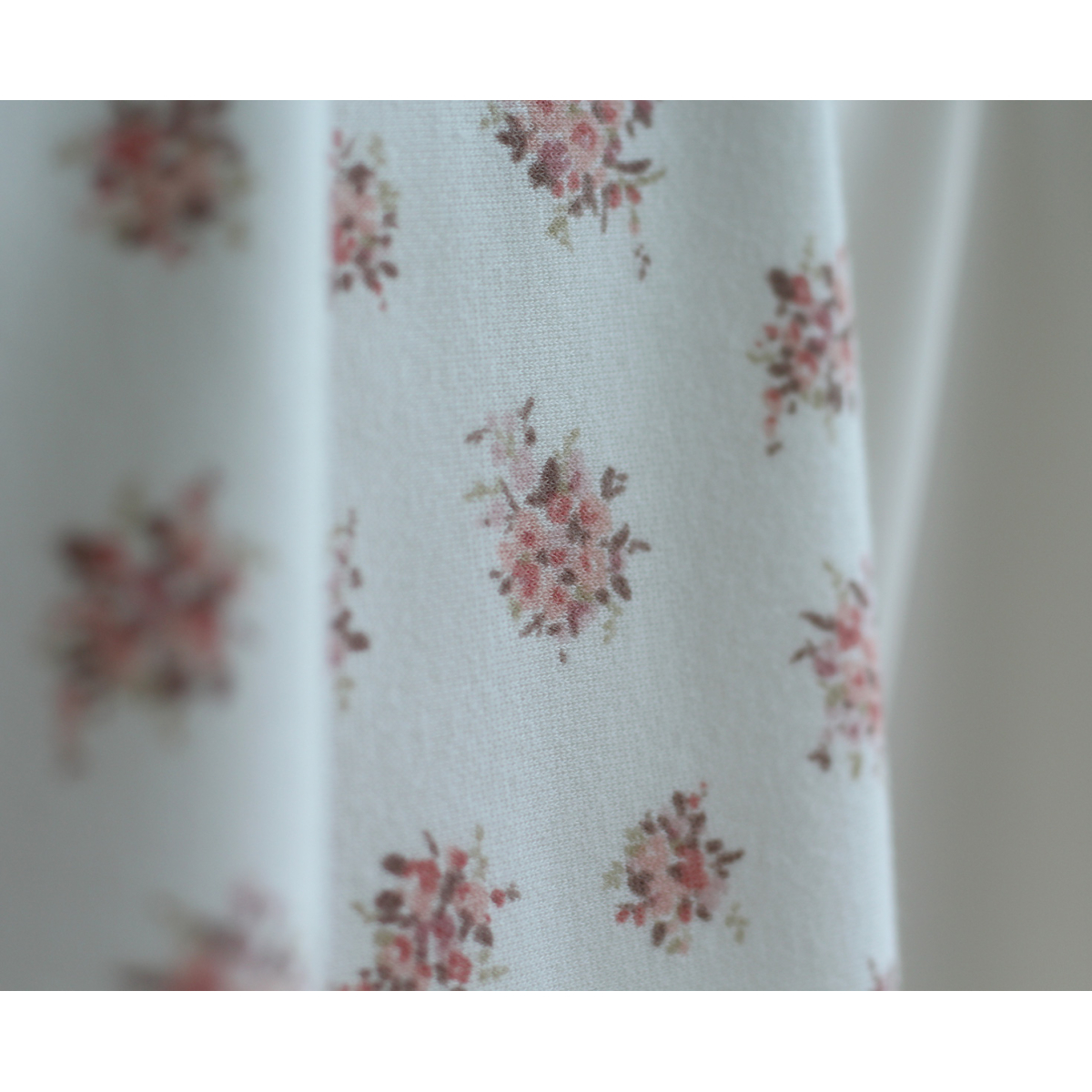 Mona - Sweat mélange de coton gratté chaud motif fleuri Qualité Oeko-tex - 10 Mona - Sweat mélange de coton gratté chaud motif fleuri Qualité Oeko-tex - 10