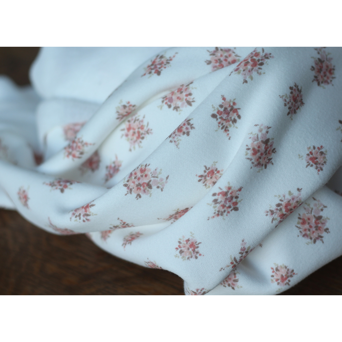 Mona - Sweat mélange de coton gratté chaud motif fleuri Qualité Oeko-tex - 16 Mona - Sweat mélange de coton gratté chaud motif fleuri Qualité Oeko-tex - 16