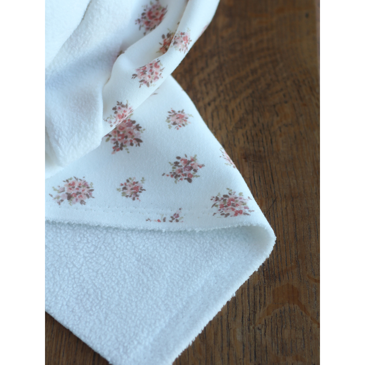 Mona - Sweat mélange de coton gratté chaud motif fleuri Qualité Oeko-tex - 17 Mona - Sweat mélange de coton gratté chaud motif fleuri Qualité Oeko-tex - 17