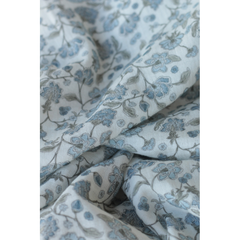 Tissu double gaze coton motif exclusif fleuri bleu BIO organique kali