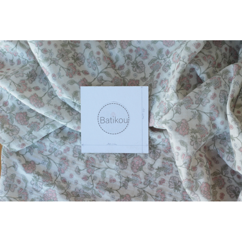 Kali - Double gaze de coton BIO blanc lait motif fleuri rose poudré Tissus issus de l'agriculture biologique  - 10