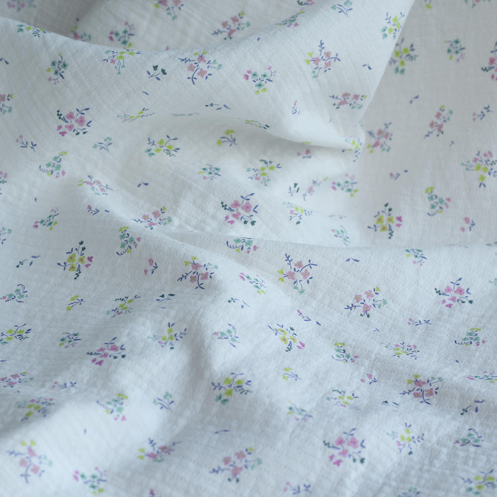 Annabelle - Tissu double coton piqué droit motif fleuri Tissus issus de l'agriculture biologique  - 3