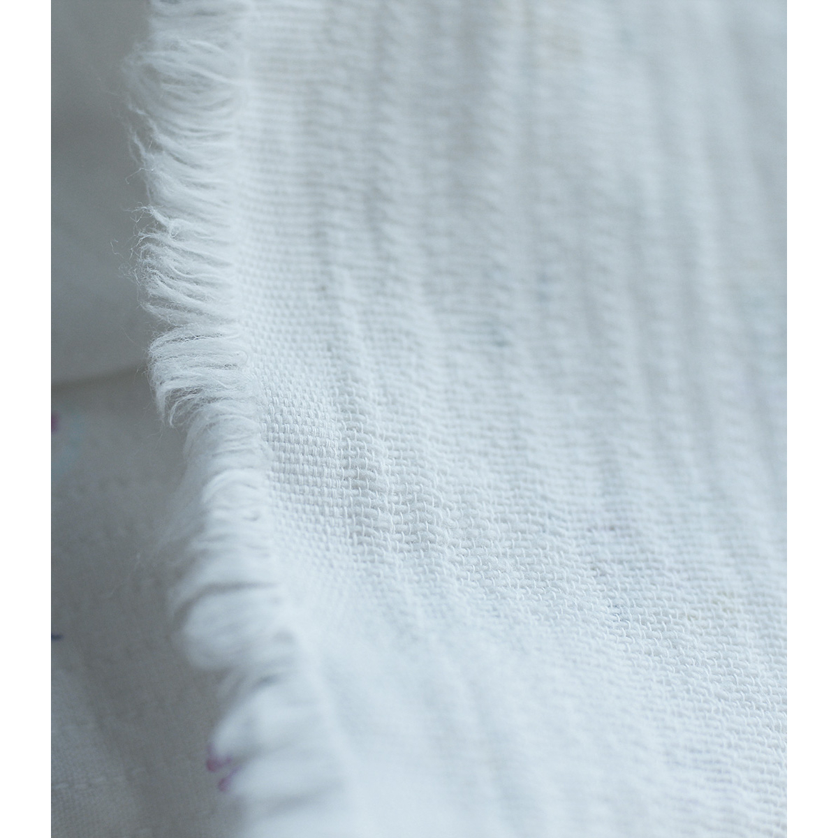 Emmanuelle - Tissu double coton piqué droit motif fleuri Tissus issus de l'agriculture biologique  - 9