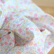 Pauline - Tissu coton texturé gaufré fleuri frais Batikou - 1