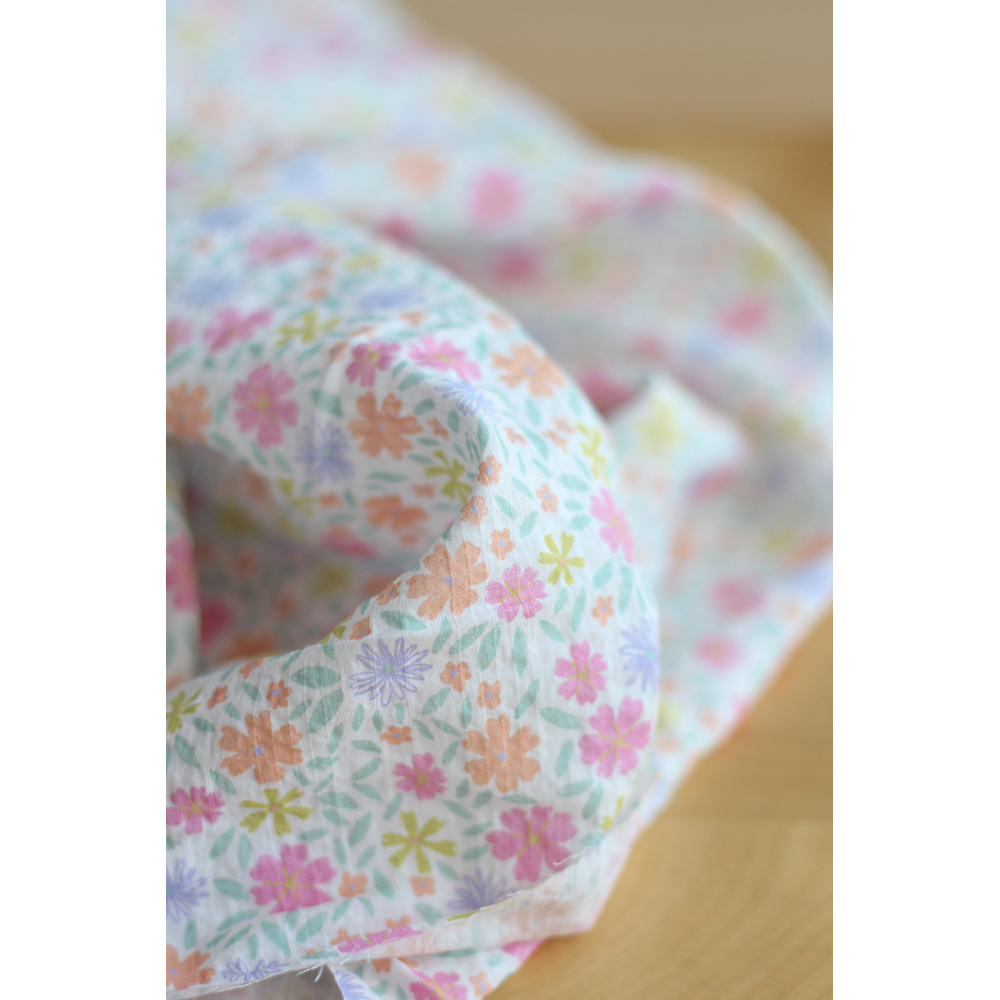 Pauline - Tissu coton texturé gaufré fleuri frais Batikou - 3