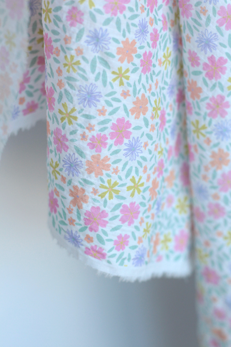 Pauline - Tissu coton texturé gaufré fleuri frais Batikou - 9