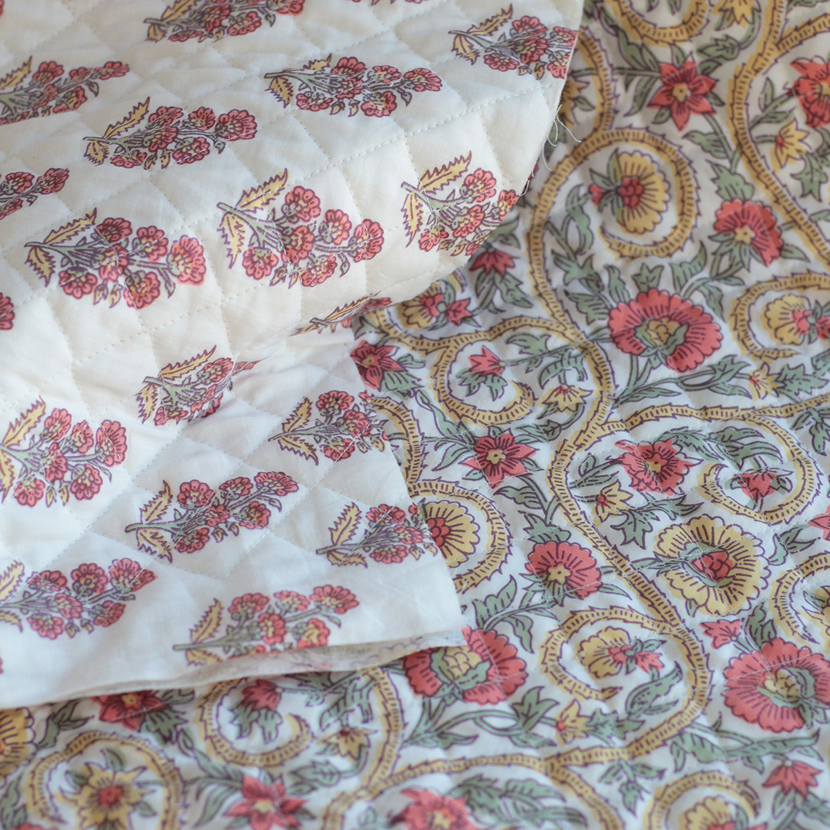 Tissu indien matelassé double face coton hand block largeur 100cm Batikou - 1 Tissu indien matelassé double face coton hand block largeur 100cm Batikou - 1