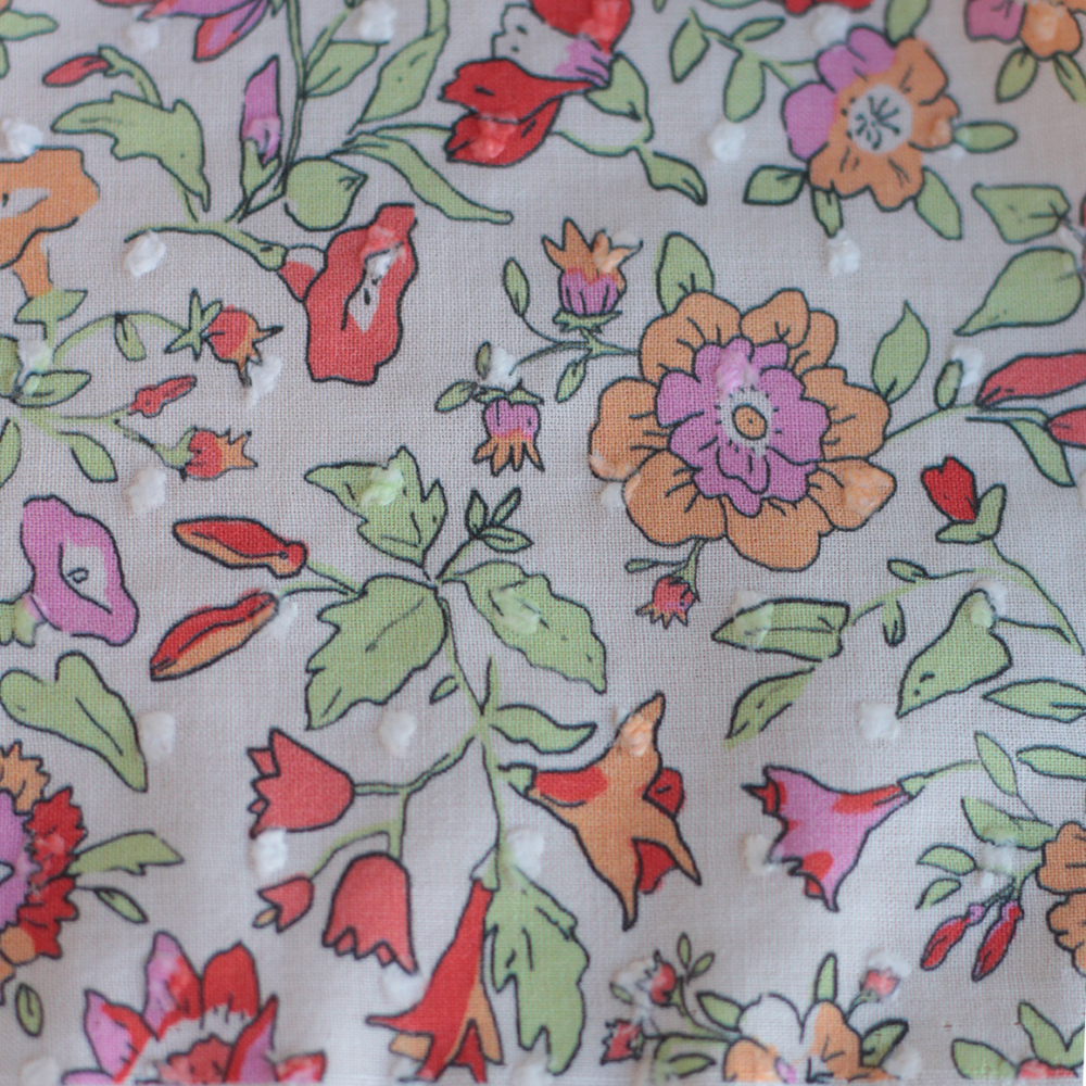 Léona - Plumetis de coton parme imprimé fleuri rouge orangé Tissus issus de l'agriculture biologique  - 7