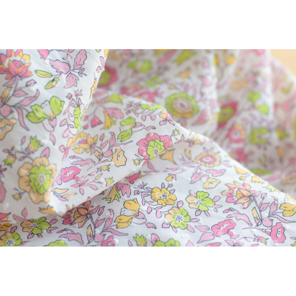 Léona - Plumetis de coton parme imprimé fleuri rose et lime Tissus issus de l'agriculture biologique  - 12