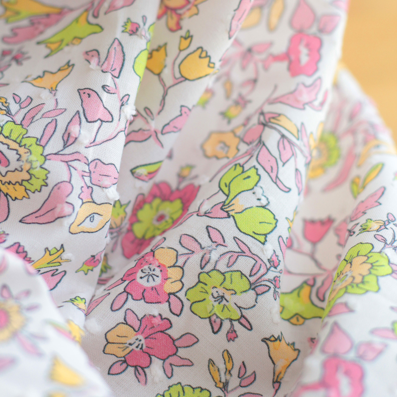 Léona - Plumetis de coton parme imprimé fleuri rose et lime Tissus issus de l'agriculture biologique  - 14