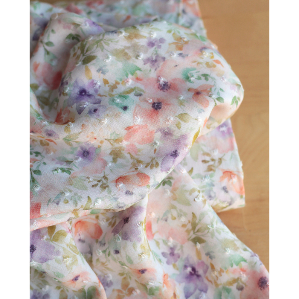 Manon - Viscose plumetis imprimée fleuri tendre Batikou - 4