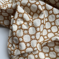 Popeline coton organique broderie moutarde Popeline coton organique broderie moutarde
