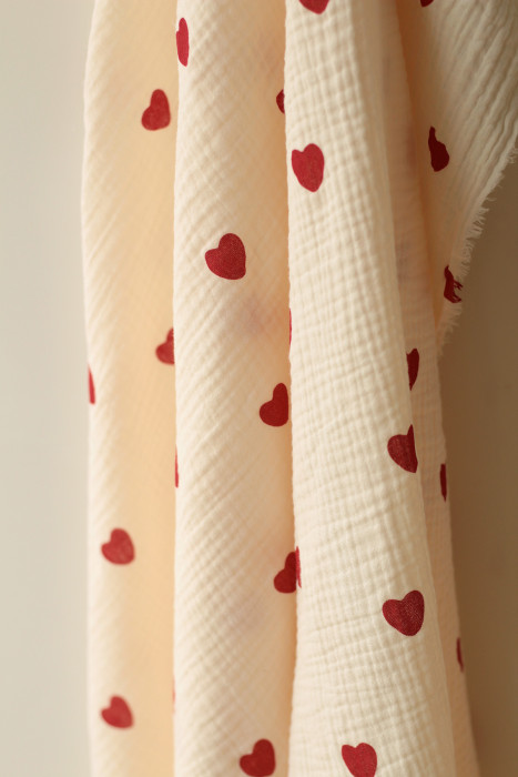 Manou - Double gaze de coton BIO exclusif écru à motif coeurs Tissus issus de l'agriculture biologique  - 14
