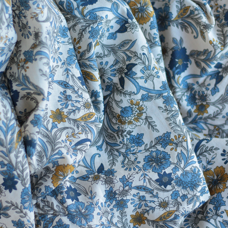 Tissu indien coton hand block traditionnel beige et bleu Batikou - 1 Tissu indien coton hand block traditionnel beige et bleu Batikou - 1
