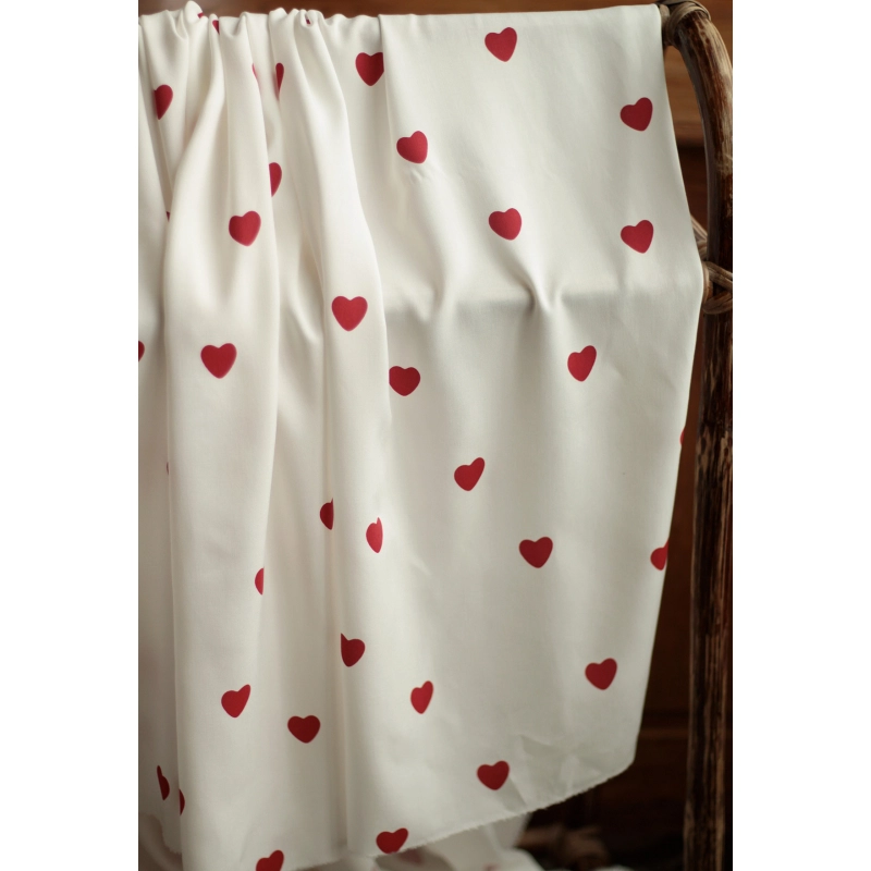 Manou - Viscose blanc cassé imprimée coeurs rouges Batikou - 9