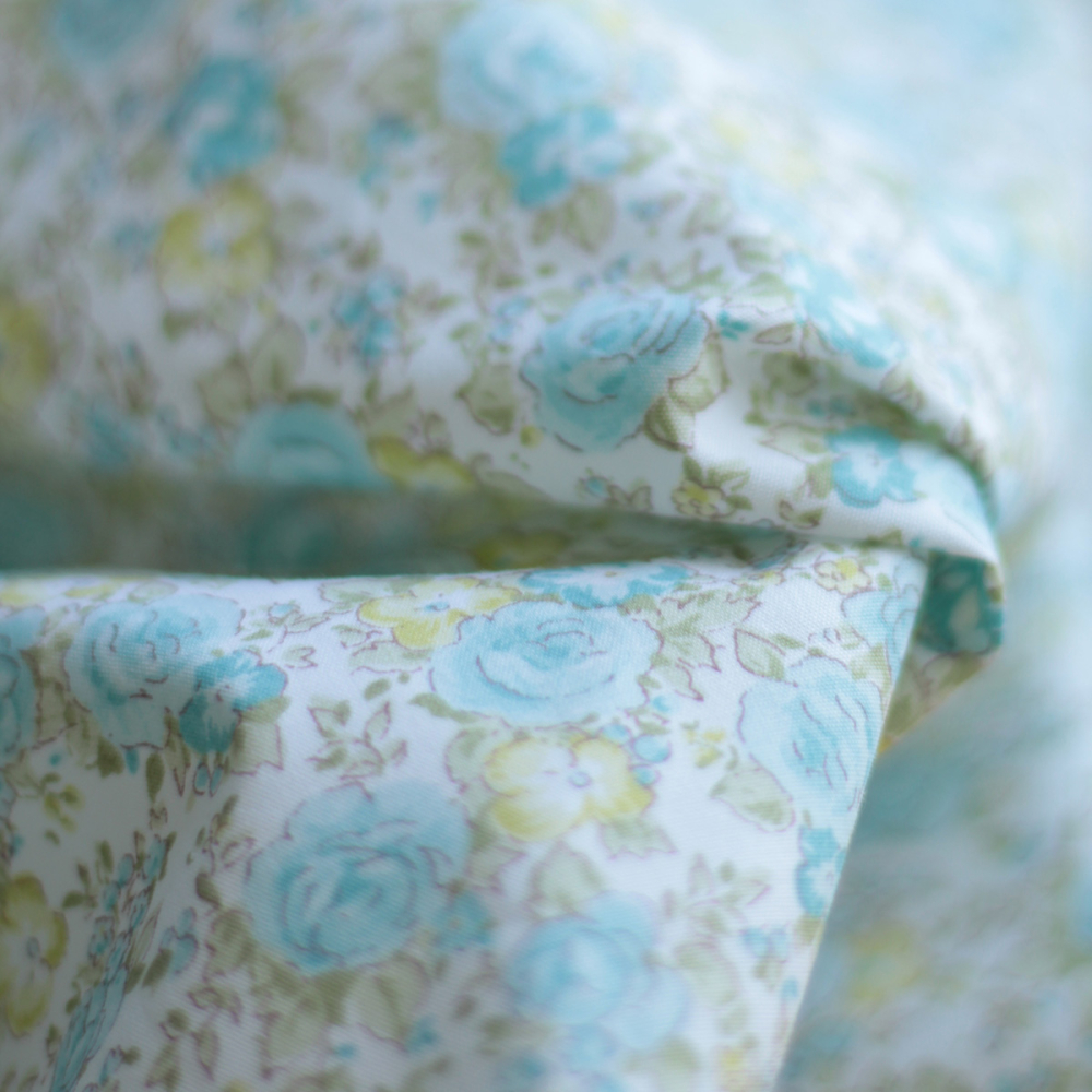 Abigael - Popeline de coton BIO imprimé fleurs rose et vert