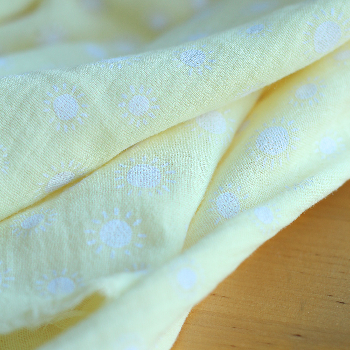 copy of Priya - Double gaze de coton coloris fond magenta fleuri façon hand block