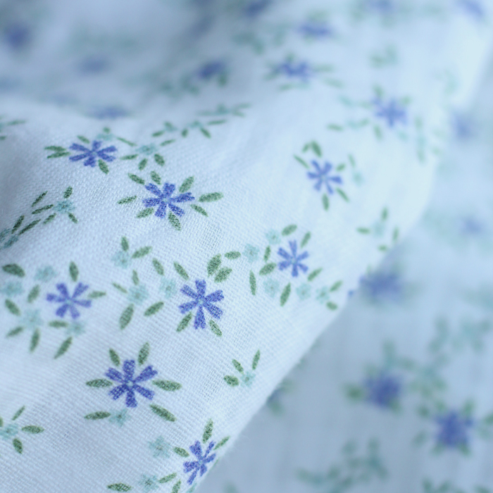 copy of Erika - Seersucker / Coton gaufré doux fond écureuil motif fleuri