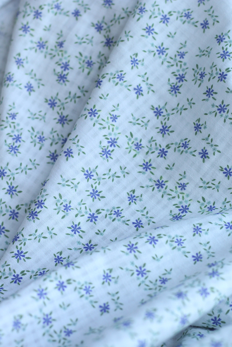 copy of Erika - Seersucker / Coton gaufré doux fond écureuil motif fleuri