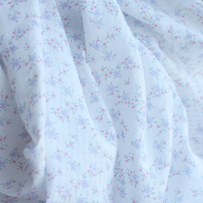 copy of Priscille - Seersucker / Coton gaufré doux fond blanc motif fleuri bleu