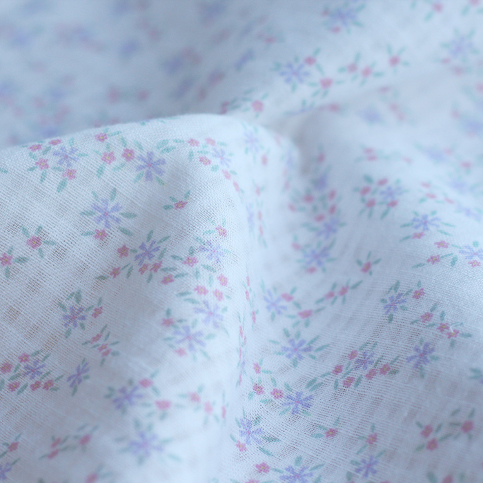 copy of Priscille - Seersucker / Coton gaufré doux fond blanc motif fleuri bleu